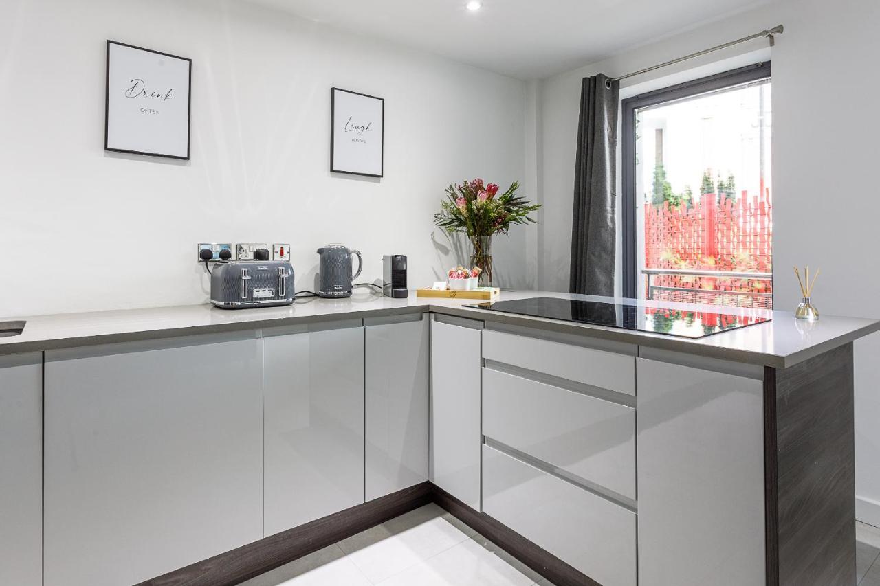 Boutique Quayside Apartment - Free Parking Ньюкасл-апон-Тайн Екстер'єр фото