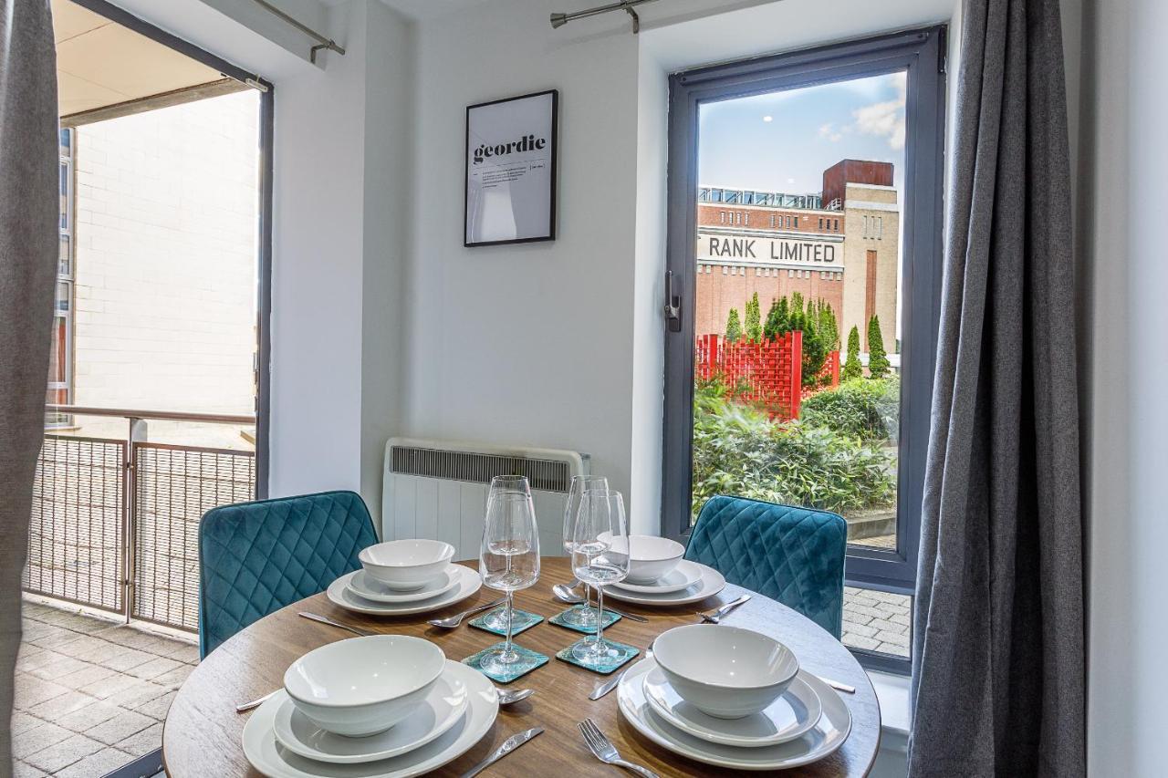Boutique Quayside Apartment - Free Parking Ньюкасл-апон-Тайн Екстер'єр фото